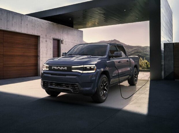 Der auf STLA Frame basierende Ram 1500 REV soll ab Anfang 2025 bei den Händlern stehen Der auf STLA Frame basierende Ram 1500 REV soll ab Anfang 2025 bei den Händlern stehen