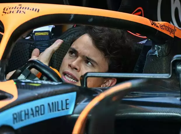 Nyck de Vries im McLaren-Cockpit Titel-Bild zur News: Nyck de Vries im McLaren-Cockpit