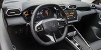 MG ZS Hybrid+ (2024): Der Innenraum des China-SUV