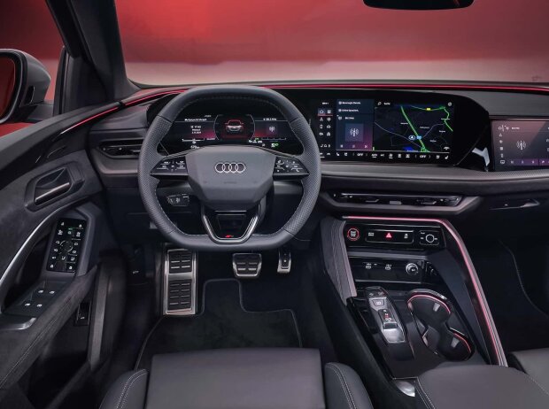 Audi Q5 Sportback (2025) Audi Q5 Sportback (2025)