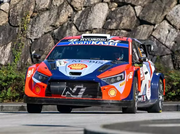 Titel-Bild zur News: Ott Tänak schnuppert nach den Neuville-Problemen am WM-Titel