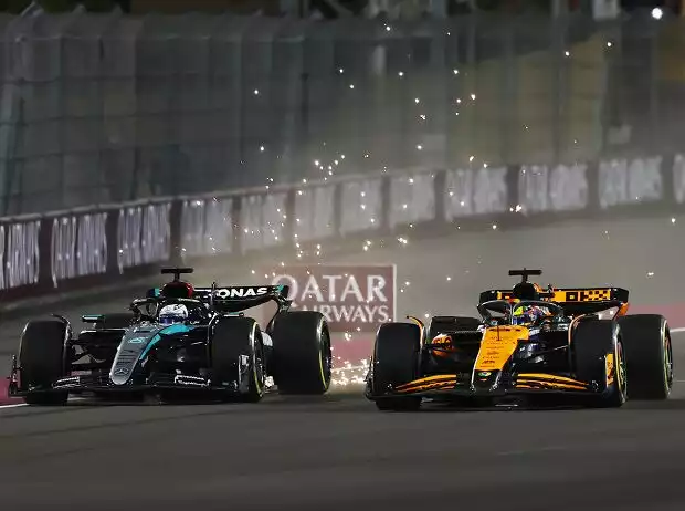 George Russell (Mercedes W15) und Oscar Piastri (McLaren MCL38) beim Formel-1-Rennen in Katar 2024 Titel-Bild zur News: George Russell (Mercedes W15) und Oscar Piastri (McLaren MCL38) beim Formel-1-Rennen in Katar 2024