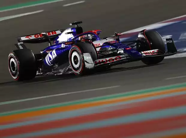Titel-Bild zur News: Liam Lawson (Racing Bulls) beim Formel-1-Rennen in Katar 2024