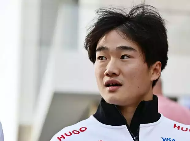 Yuki Tsunoda im Formel-1-Fahrerlager in Katar 2024 Titel-Bild zur News: Yuki Tsunoda im Formel-1-Fahrerlager in Katar 2024