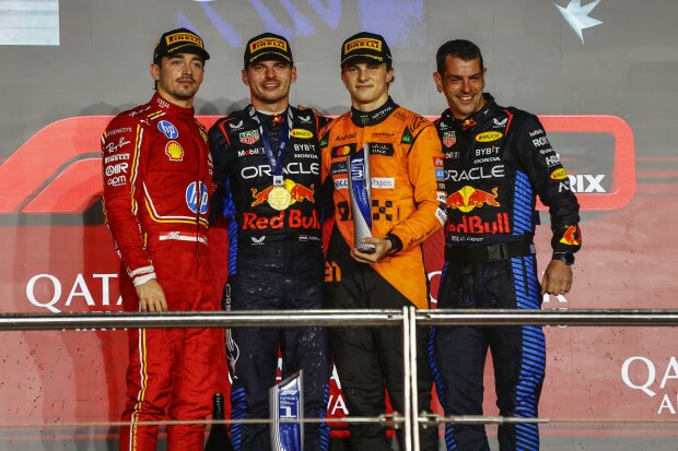 Charles Leclerc Max Verstappen Oscar Piastri Ferrari Ferrari F1Red Bull Red Bull F1McLaren McLaren F1 ~Charles Leclerc (Ferrari), Max Verstappen (Red Bull) und Oscar Piastri (McLaren) ~ Charles Leclerc Max Verstappen Oscar Piastri Ferrari Ferrari F1Red Bull Red Bull F1McLaren McLaren F1 ~Charles Leclerc (Ferrari), Max Verstappen (Red Bull) und Oscar Piastri (McLaren) ~