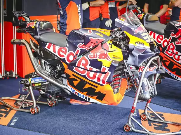 KTM RC16 Titel-Bild zur News: KTM RC16