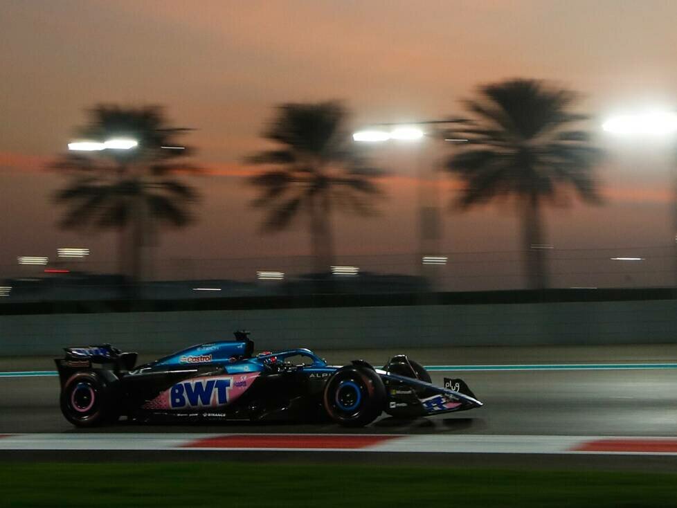 Jack Doohan im Alpine bei den Young-Driver-Tests 2023 in Abu Dhabi