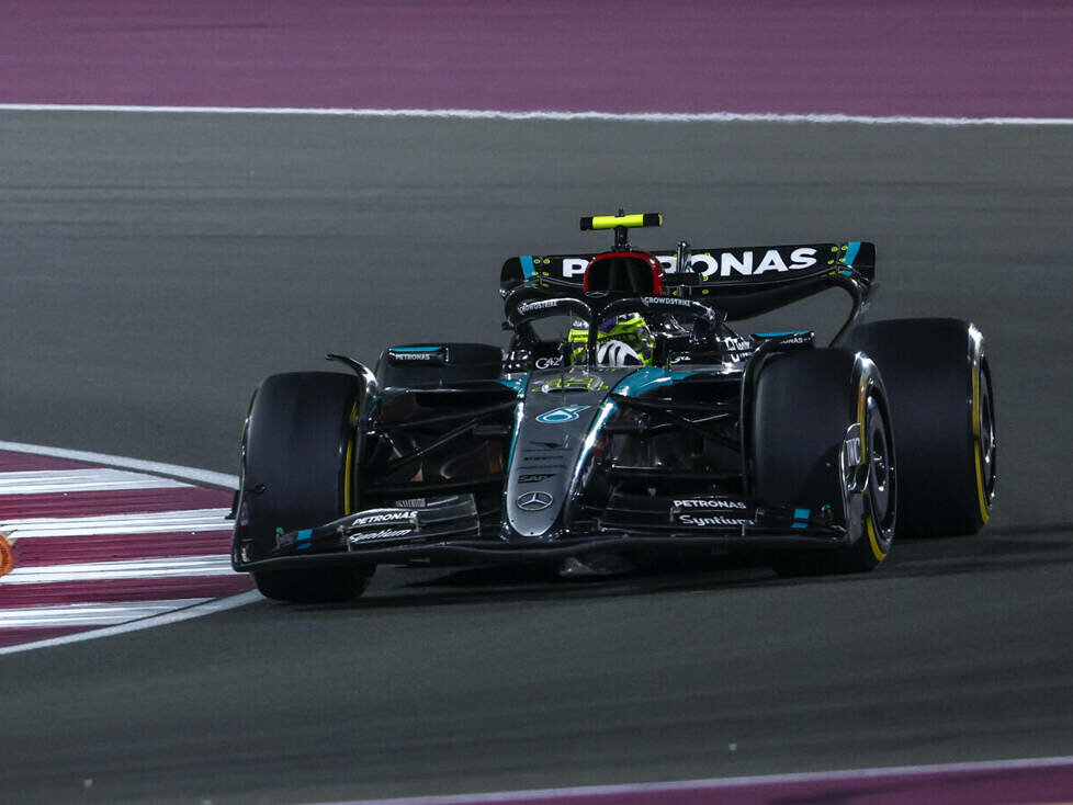 Lewis Hamilton wurde in Katar für seinen Frühstart bestraft