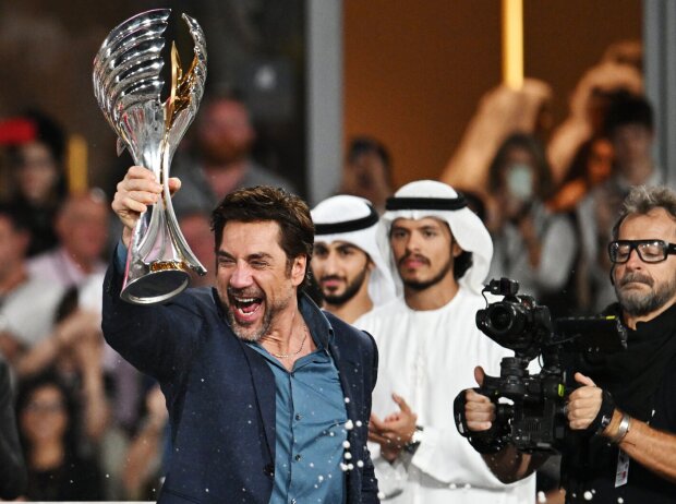 Von wegen McLaren! Javier Bardem schnappt sich den Konstrukteurstitel ... Von wegen McLaren! Javier Bardem schnappt sich den Konstrukteurstitel ...