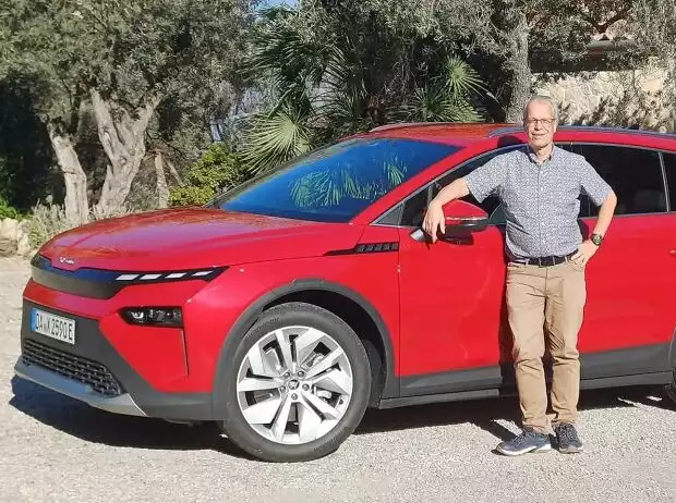 Skoda Elroq (2025): Exterieur-Aufnahme auf Mallorca mit dem Autor Titel-Bild zur News: Skoda Elroq (2025): Exterieur-Aufnahme auf Mallorca mit dem Autor