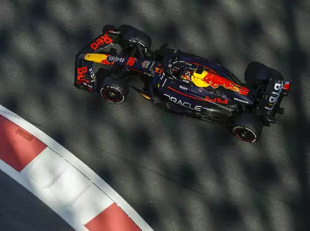 Yuki Tsunoda (Red Bull RB20) bei den Formel-1-Tests in Abu Dhabi 2024 Titel-Bild zur News: Yuki Tsunoda (Red Bull RB20) bei den Formel-1-Tests in Abu Dhabi 2024
