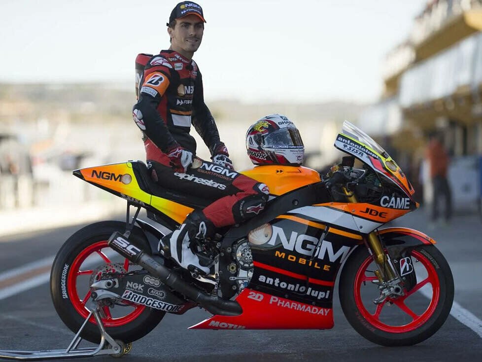 Loris Baz