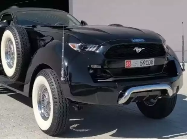 Rammus: absurder Ford-Mustang-Umbau Titel-Bild zur News: Rammus: absurder Ford-Mustang-Umbau
