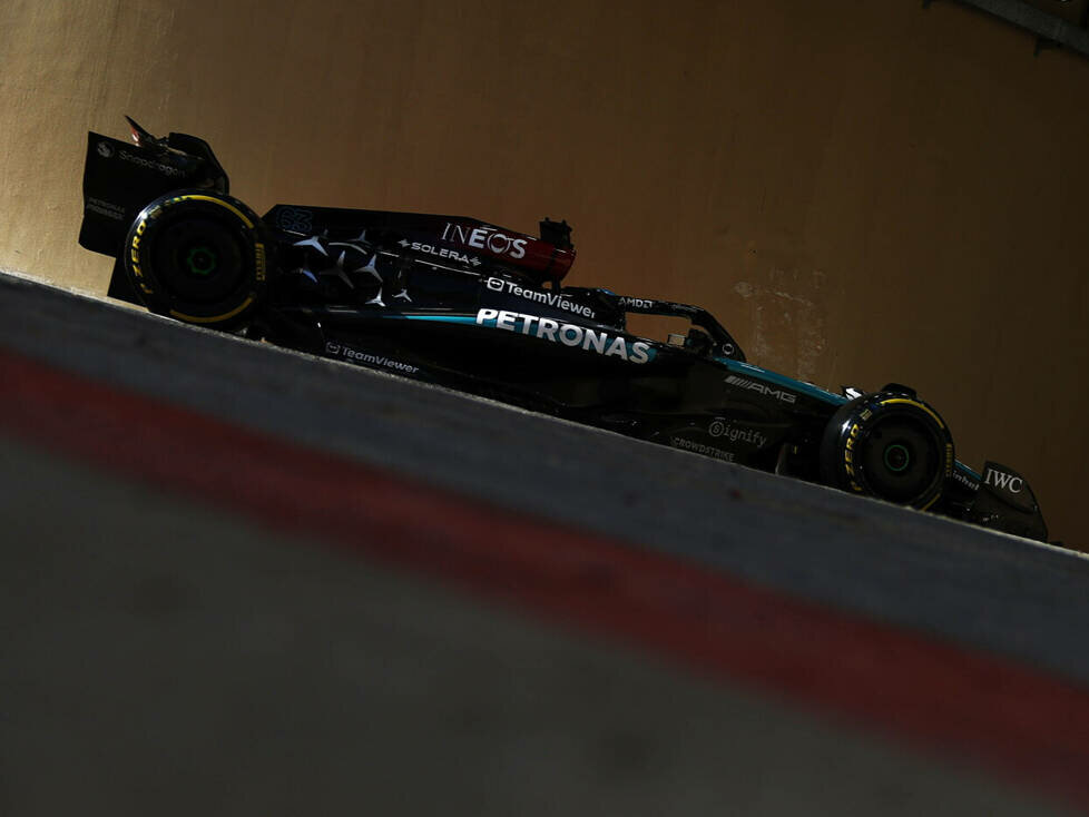 George Russell (Mercedes W15) beim Formel-1-Rennen in Abu Dhabi 2024