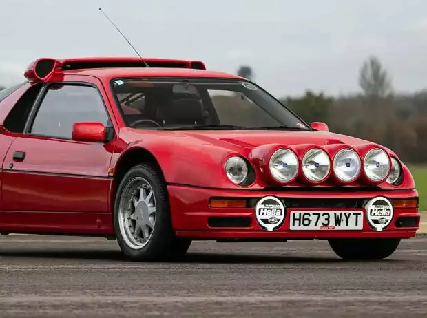 Ford RS200 S in Rot zur Versteigerung bei Iconic Auctioneers Titel-Bild zur News: Ford RS200 S in Rot zur Versteigerung bei Iconic Auctioneers