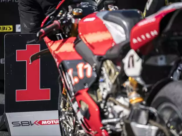 Ducati Panigale V4R Titel-Bild zur News: Ducati Panigale V4R
