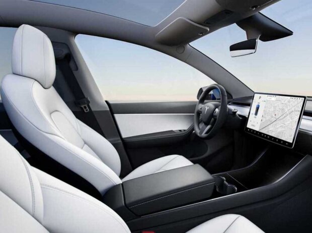 Tesla Model Y, der Innenraum Tesla Model Y, der Innenraum