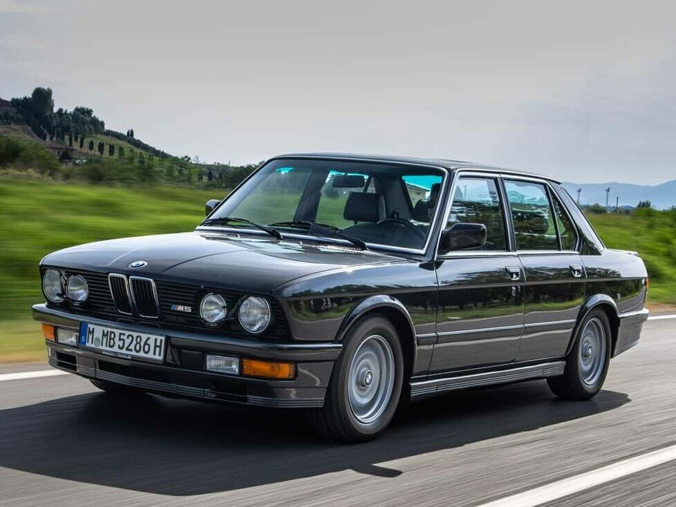 BMW M5 E28 (1986) im Fahrbericht