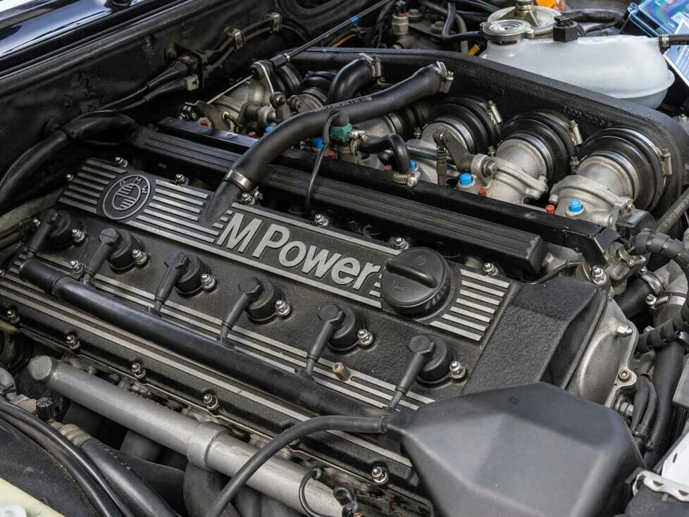 BMW M5 E28 (1986)