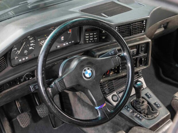 BMW M5 E28 (1986) im Fahrbericht BMW M5 E28 (1986) im Fahrbericht