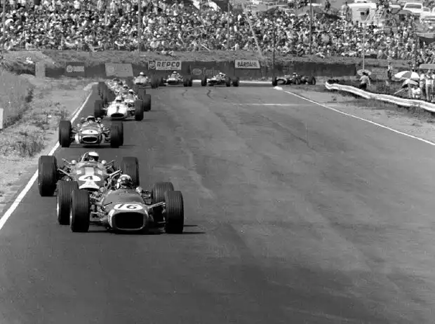 Szene vom Formel-1-Auftakt 1968 in Kyalami im Januar Titel-Bild zur News: Szene vom Formel-1-Auftakt 1968 in Kyalami im Januar