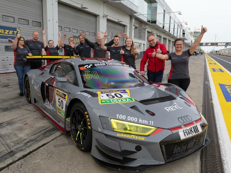Die equipe vitesse durfte schon vor dem ersten NLS-Lauf 2024 jubeln: 100.000 Kilometer mit einem GT3-Rennwagen!