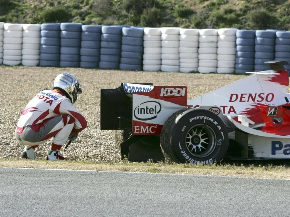 Jarno Trulli bei einem Formel-1-Test für Toyota