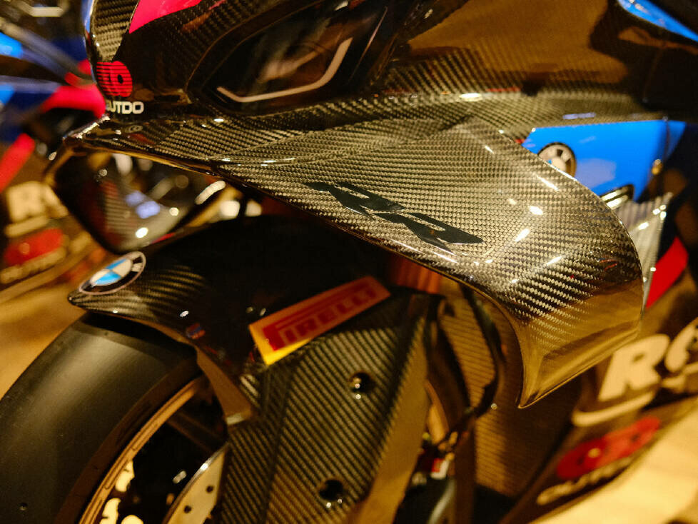 BMW M1000RR Winglets