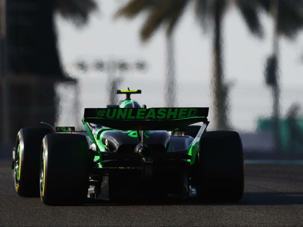 Gabriel Bortoleto (Sauber C44) bei Formel-1-Testfahrten in Abu Dhabi 2024