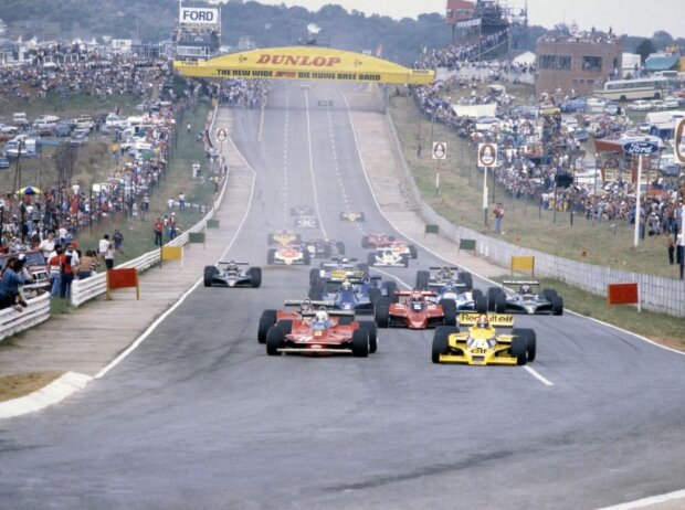 Lang ist's her: Formel-1-Start in Kyalami Lang ist's her: Formel-1-Start in Kyalami