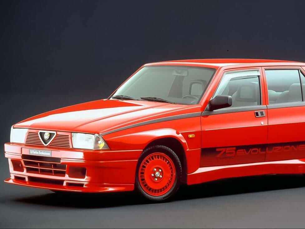 Alfa Romeo 75 Turbo Evoluzione (1986-1988)