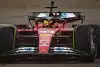 Bild zum Inhalt: 30 Runden in Rot: Lewis Hamiltons erste Ferrari-Meter im SF-23