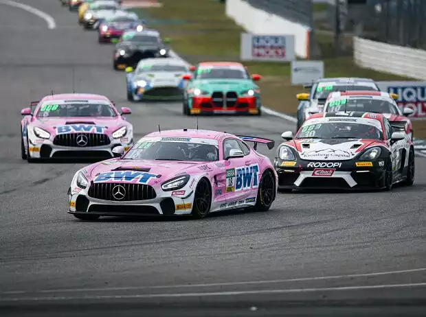 In der ADAC GT4 Germany gibts in dieser Saison neue Wertungen Titel-Bild zur News: In der ADAC GT4 Germany gibts in dieser Saison neue Wertungen
