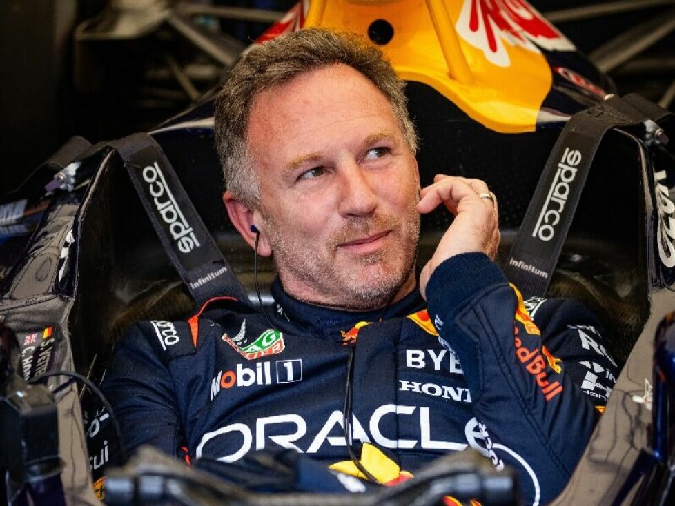 Christian Horner testet den Red Bull RB7