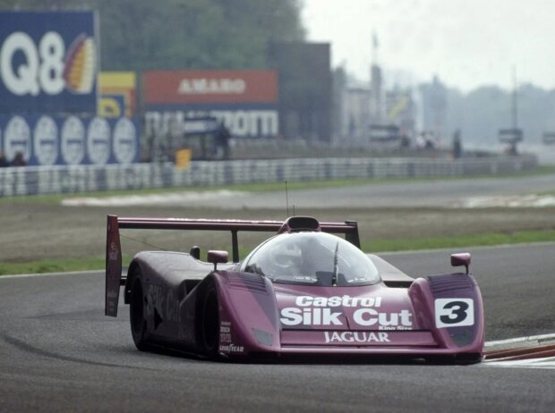 Warwick 1991 im Silk-Cut-Jaguar: 1992 gewinnt er mit Peugeot in Le Mans Warwick 1991 im Silk-Cut-Jaguar: 1992 gewinnt er mit Peugeot in Le Mans