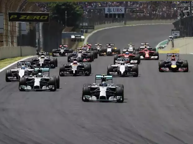 Der Start beim Formel-1-Rennen in Brasilien 2014 Titel-Bild zur News: Der Start beim Formel-1-Rennen in Brasilien 2014