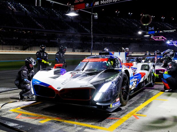 BMW war lange Zeit im Kampf um den Daytona-Sieg dabei BMW war lange Zeit im Kampf um den Daytona-Sieg dabei