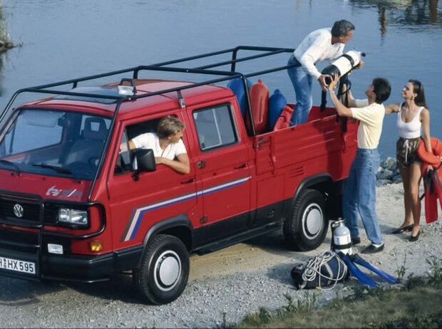 VW Nutzfahrzeuge feiert 40 Jahre Allradantrieb VW Nutzfahrzeuge feiert 40 Jahre Allradantrieb