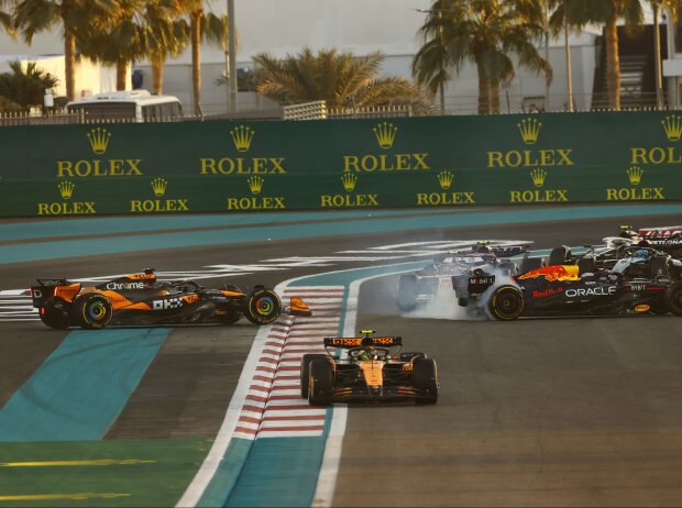 Oscar Piastri, Max Verstappen Oscar Piastri, Max Verstappen