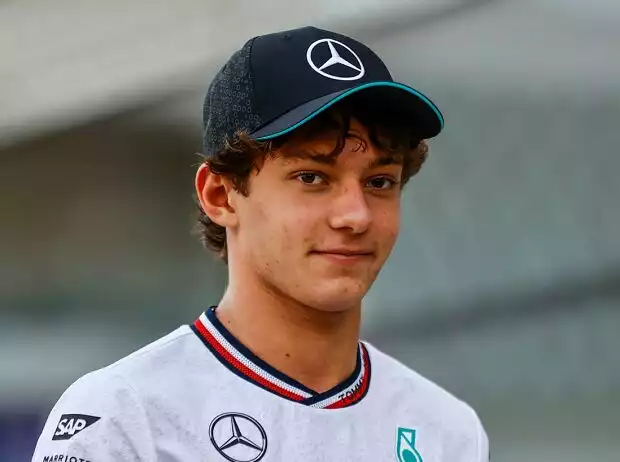 Andrea Kimi Antonelli im Formel-1-Fahrerlager Titel-Bild zur News: Andrea Kimi Antonelli im Formel-1-Fahrerlager