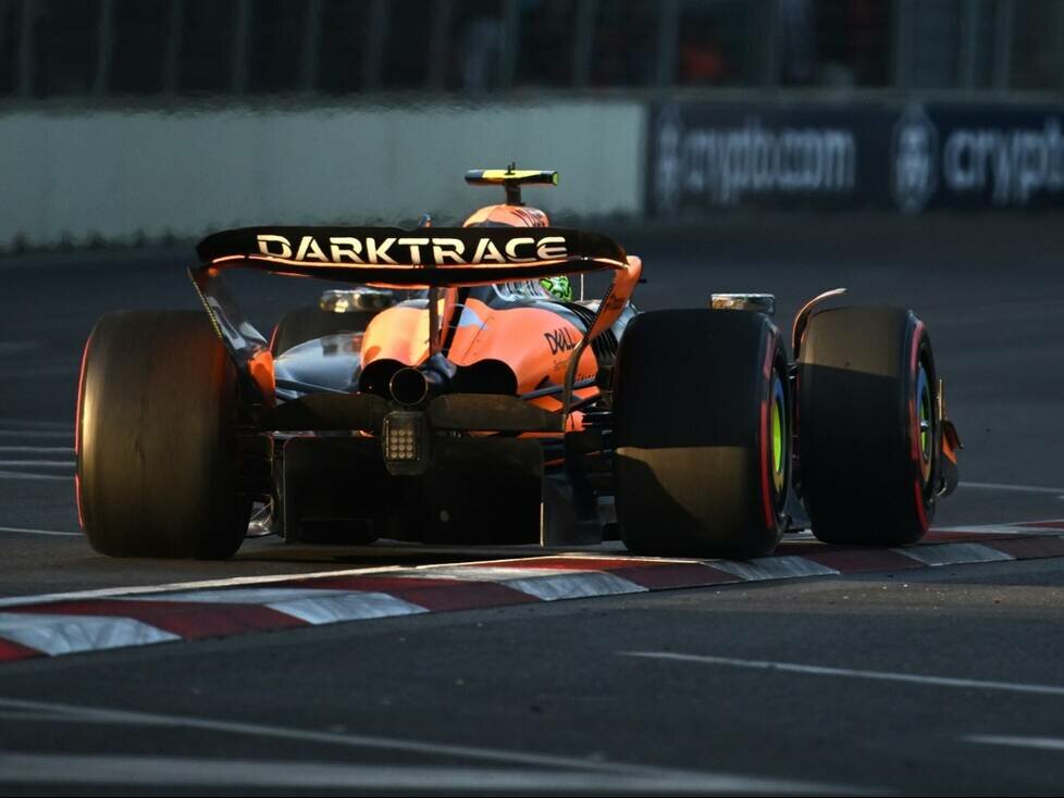 Lando Norris (McLaren MCL38) beim Formel-1-Rennen in Baku 2024