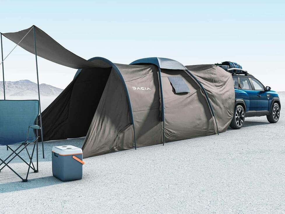 Dacia Bigster mit Sleep Pack und Heckzelt