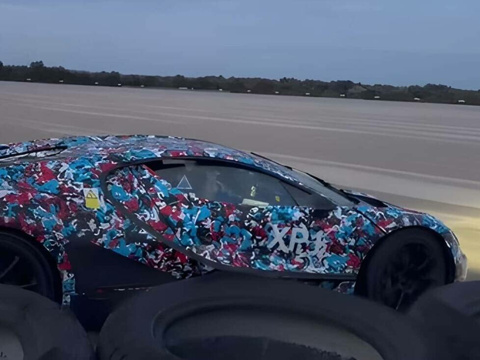 Bugatti Tourbillon Prototyp auf der Rennstrecke