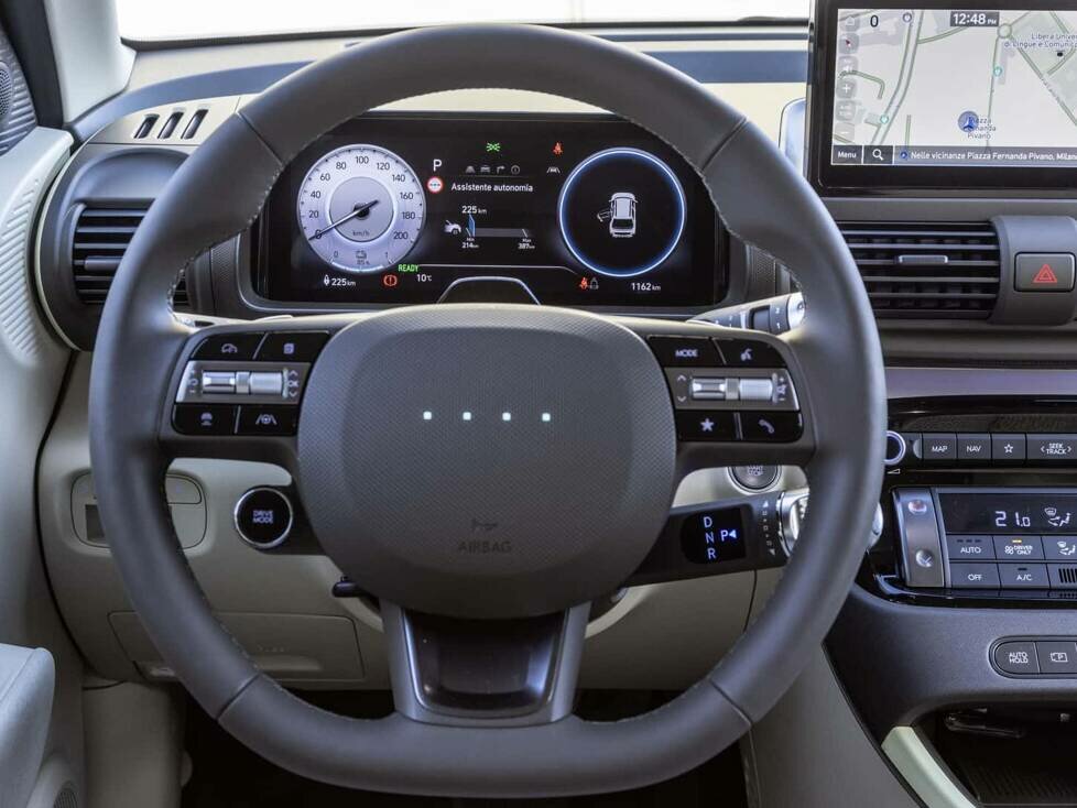 Cockpit des Hyundai Inster