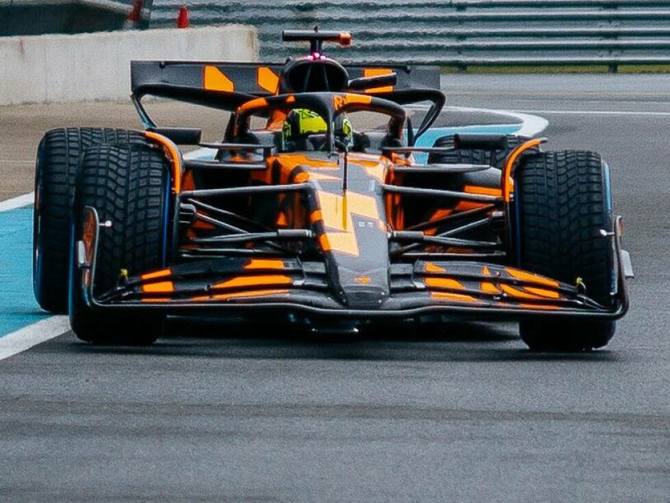 Lando Norris beim Shakedown mit dem neuen McLaren-Mercedes MCL39 in Silverstone 2025
