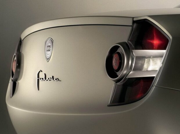 Lancia Fulvia (2003) Lancia Fulvia (2003)