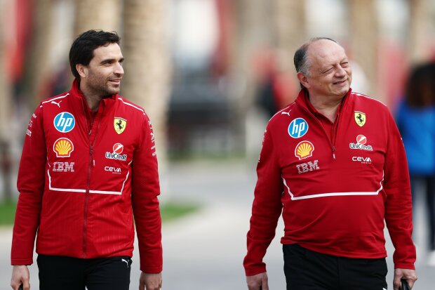 Ferrari Ferrari F1 ~Jerome D'Ambrosio (Ferrari) und Frederic Vasseur (Ferrari)~ Ferrari Ferrari F1 ~Jerome D'Ambrosio (Ferrari) und Frederic Vasseur (Ferrari)~