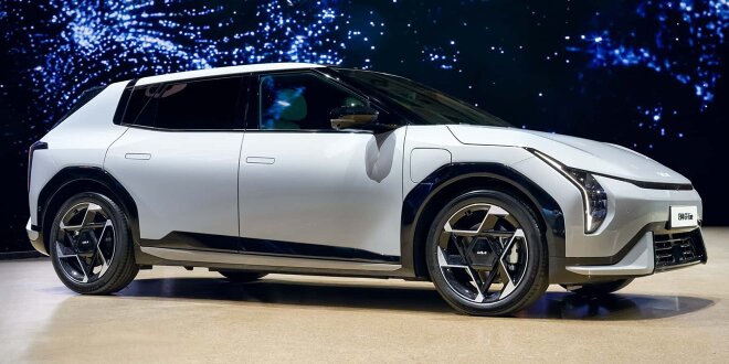 Kia EV4