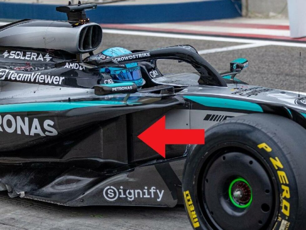 Mercedes W16 mit dem neuen senkrechten Lufteinlass im Seitenkasten
