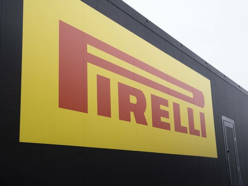 Pirelli Logo